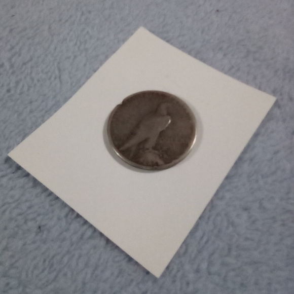 ✨1922 Circulated Silver Peace Dollar✨ - Picture 5 of 8